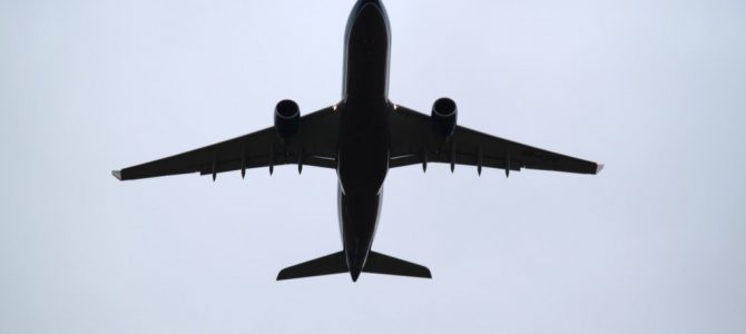Aerolíneas que ofrecen tarifas y servicios competitivos Aerolíneas que ofrecen tarifas y servicios competitivos