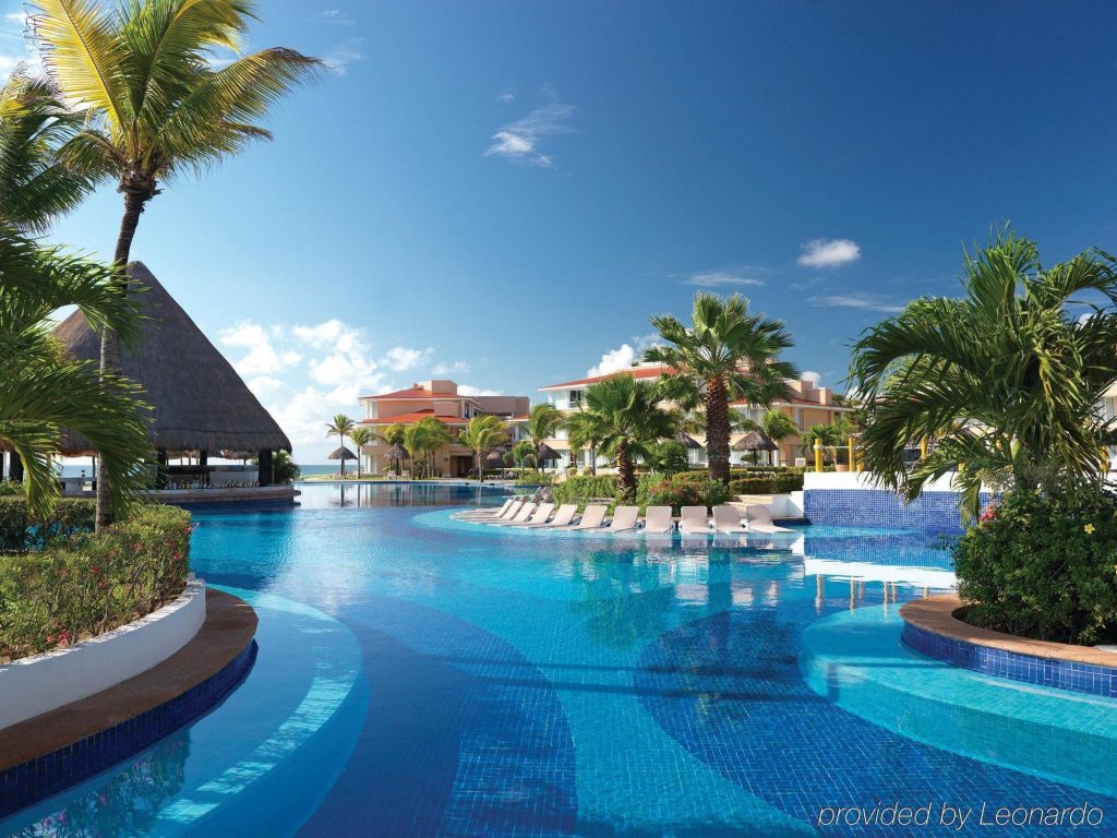 Mon Palace Resort Cancun