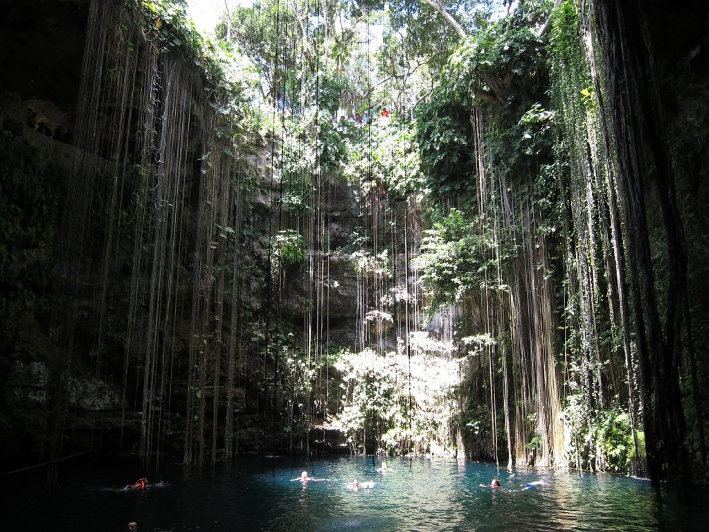 rio subterráneo Cancún