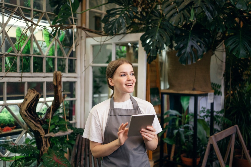 agricultureplantsflowerstabletuniformfarmerjobgreengarden